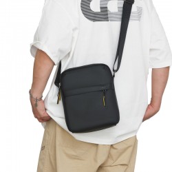 Men's trendy single shoulder bag, new men's casual crossbody bag, 2025 trendy simple and fashionable leather film bag, crossbody bag for business commuting, urban minimalist versatile bag